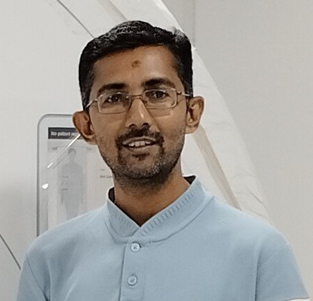 Dr . Vipul Solanki